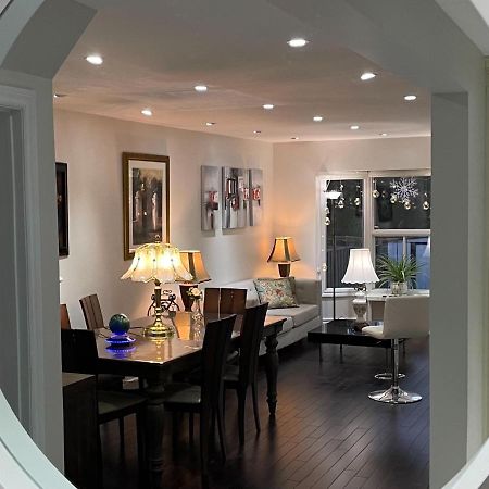 77 Nice And Warm Series Rooms تورونتو المظهر الخارجي الصورة