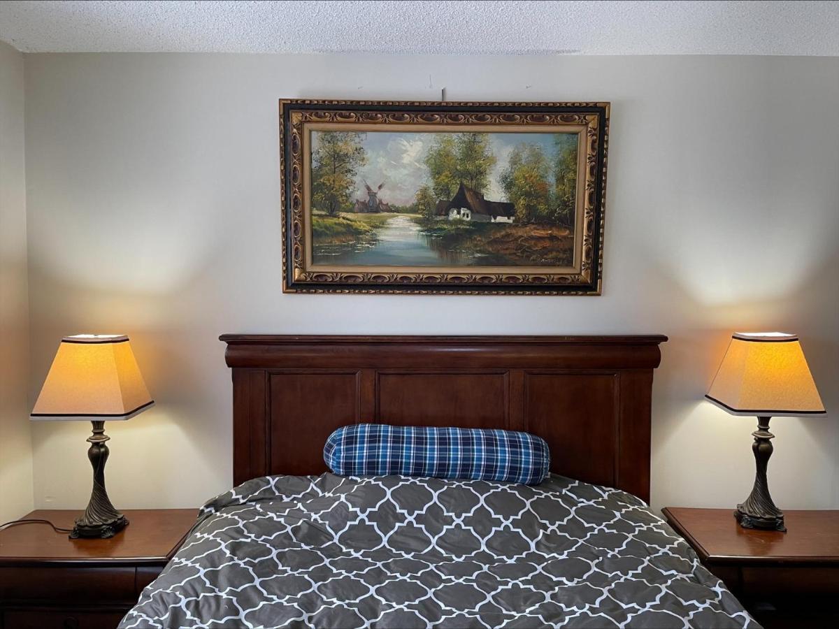 77 Nice And Warm Series Rooms تورونتو المظهر الخارجي الصورة