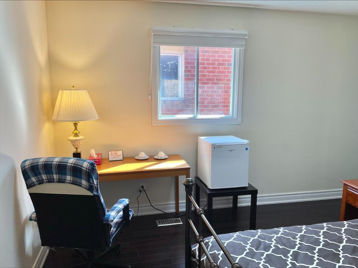 77 Nice And Warm Series Rooms تورونتو المظهر الخارجي الصورة