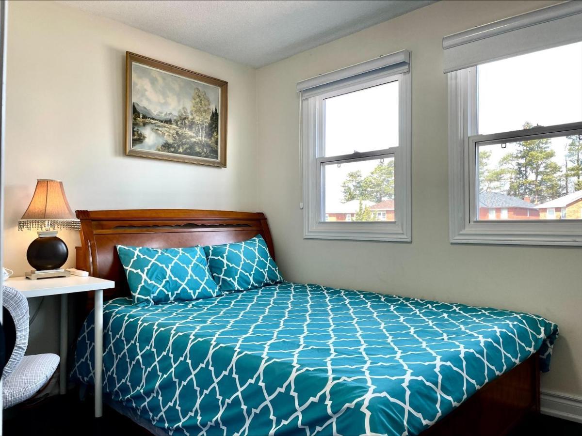 77 Nice And Warm Series Rooms تورونتو المظهر الخارجي الصورة