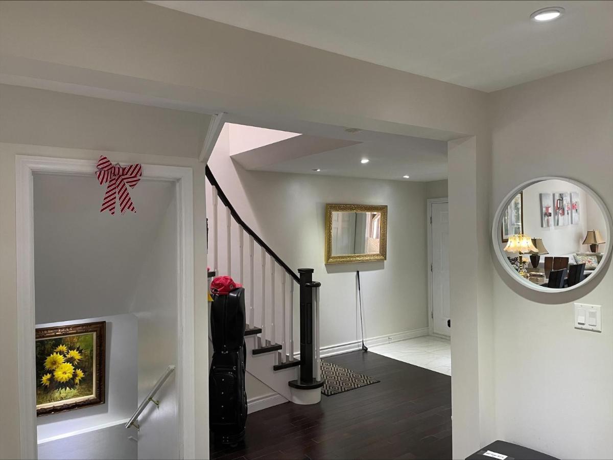 77 Nice And Warm Series Rooms تورونتو المظهر الخارجي الصورة